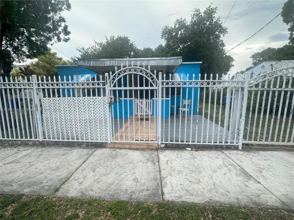 Buena Vista Gardens, 5660 NW 5th Ct, Miami, Florida 33127, image 2