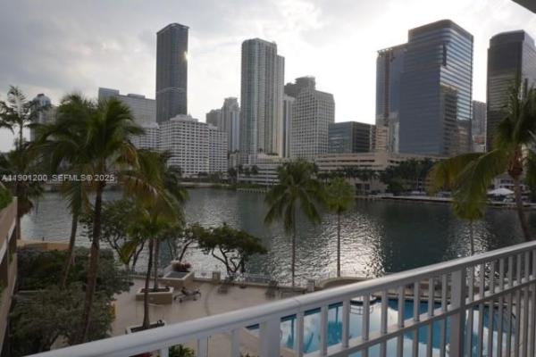 Courvoisier Courts, 701 Brickell Key Blvd #412, Miami, Florida 33131, image 1