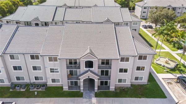 Vista Trace, 15410 SW 284th St #8208, Leisure City, Florida 33033, image 2