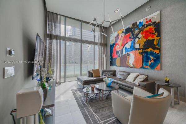 Icon Brickell Tower 2, 495 Brickell Ave #2211, Miami, Florida 33131, image 1