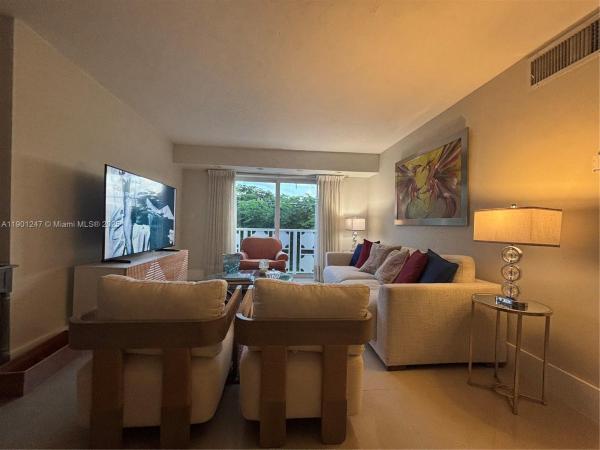 Jefferson Park, 1498 Jefferson Ave #405, Miami Beach, Florida 33139, image 1