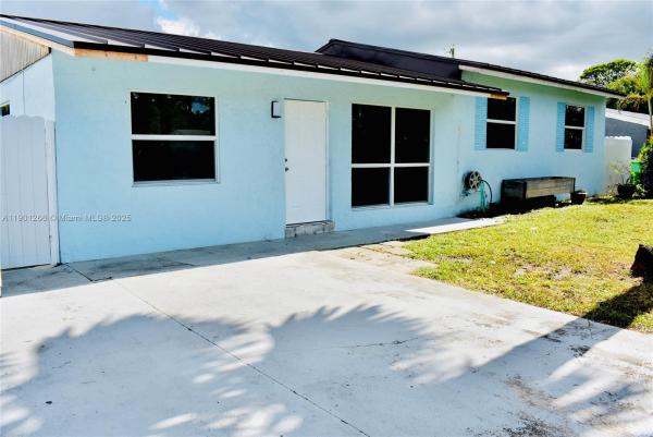 Broadview Park, 2280 SW 43rd Ave #1, Fort Lauderdale, Florida 33317, image 1