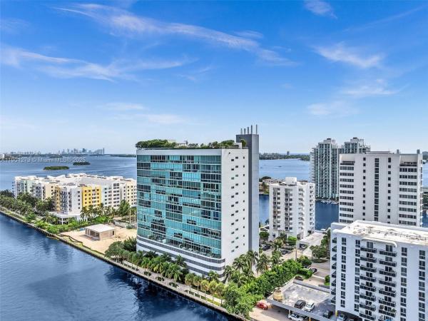 Space 01, 7934 West Dr #1201, North Bay Village, Florida 33141, image 1