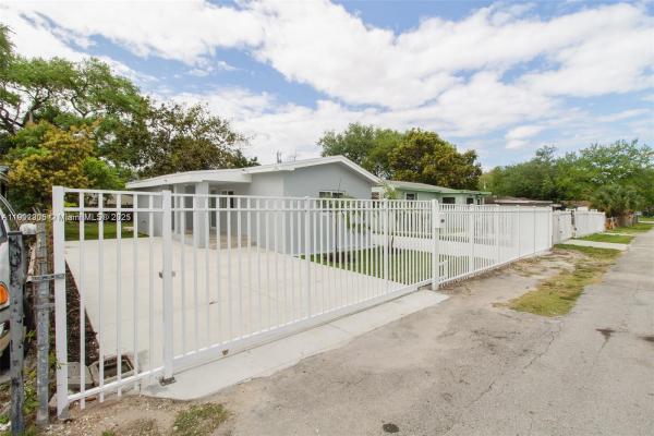 1858 NW 115th St, Miami, Florida 33167, image 1