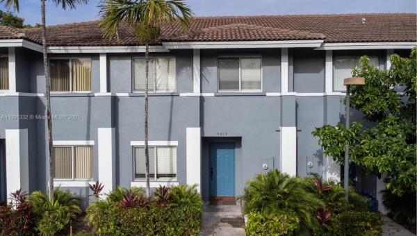 La Estancia Townhomes, 5413 SW 41st St, Pembroke Park, Florida 33023, image 1