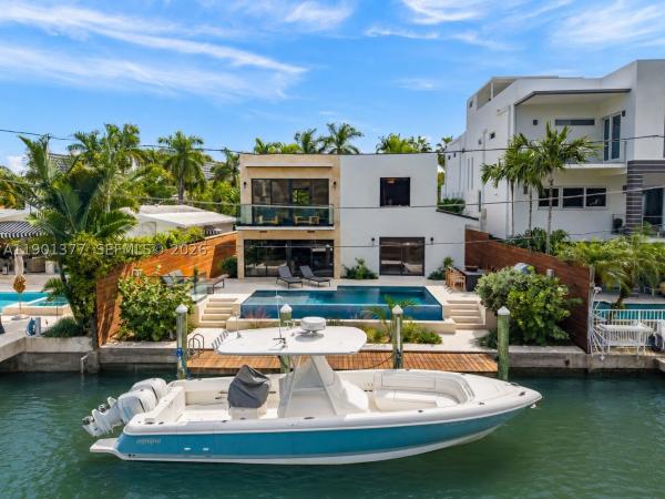 Fairhaven, 1815 Fairhaven Pl, Miami, Florida 33133, image 1