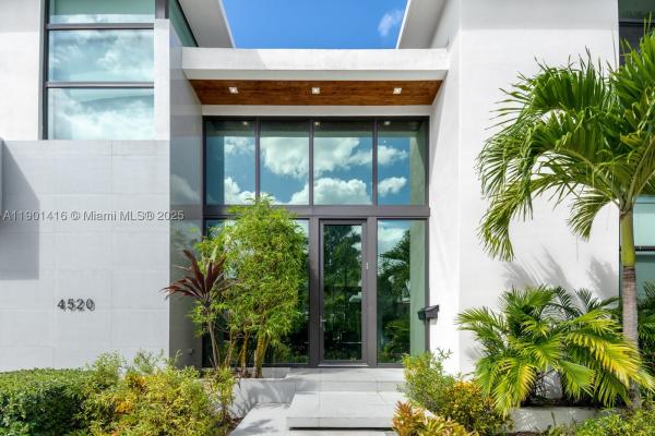 Nautilus, 4520 N Meridian Ave, Miami Beach, Florida 33140, image 1