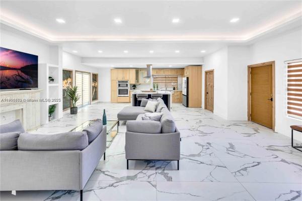 Nautilus, 4708 Alton Rd, Miami Beach, Florida 33140, image 1