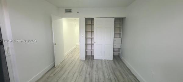 The Greynolds Park Club, 17890 W Dixie Hwy #103, North Miami Beach, Florida 33160, image 1