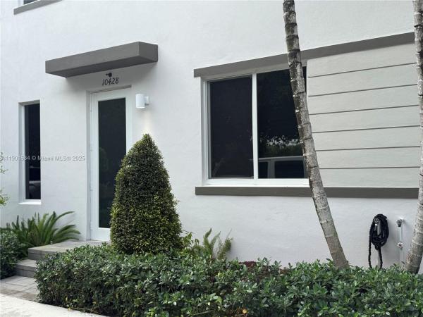 Landmark At Doral, 10428 NW 67th St, Doral, Florida 33178, image 1