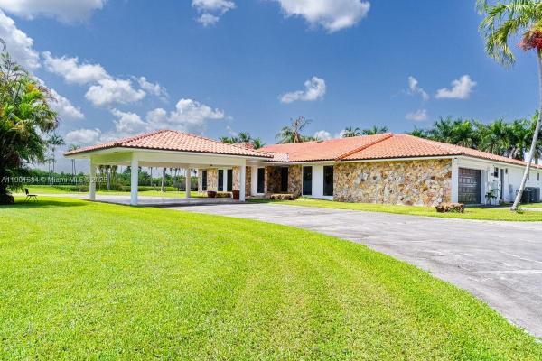 15420 SW 212th Ave, Unincorporated Dade County, Florida 33187, image 1