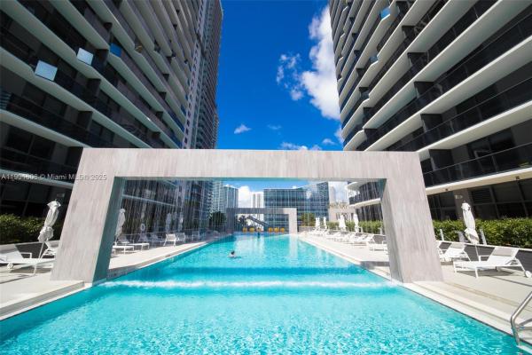 Brickell Heights East, 45 SW 9th St #2408, Miami, Florida 33130, image 3