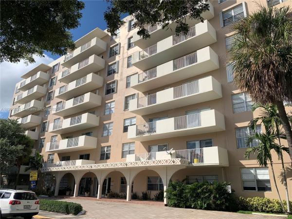 Island Place At North Bay Village, 1455 N Treasure Dr #2M, North Bay Village, Florida 33141, image 1