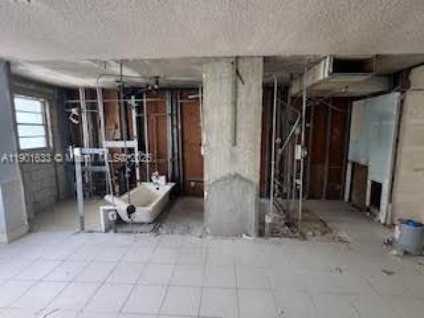 Golden Surf Towers, 137 Golden Isles Dr #302, Hallandale Beach, Florida 33009, image 1
