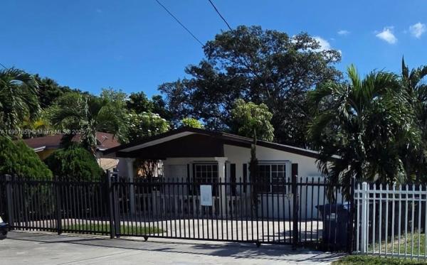 Brownsville No HOA, 2936 NW 47th St, Brownsville, Florida 33142, image 3