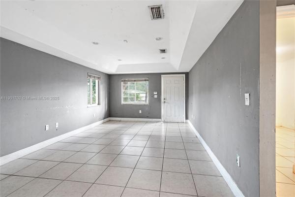 Hialeah Heights, 2951 NW 57th St, Brownsville, Florida 33142, image 2