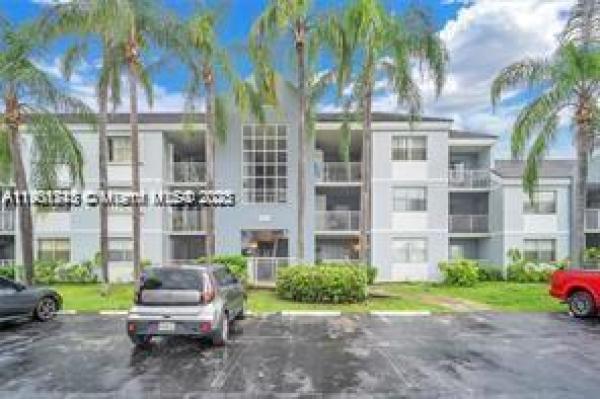Le Club At Old Cutler, 8670 SW 212th St #108, Cutler Bay, Florida 33189, image 1