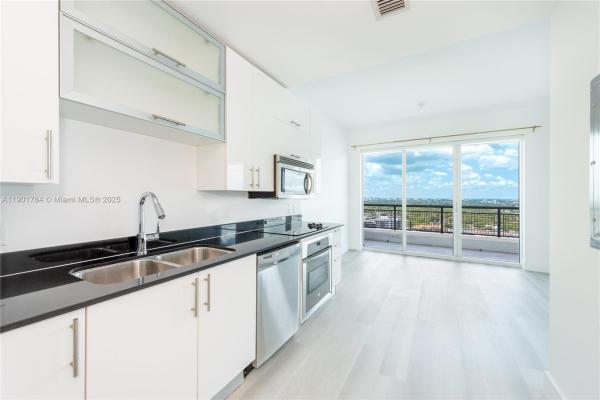 Infinity At Brickell, 60 SW 13th St #2019, Miami, Florida 33130, image 1