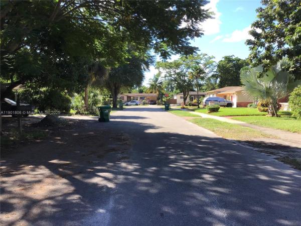 14730 NE 9th Ave, Golden Glades, Florida 33161, image 3