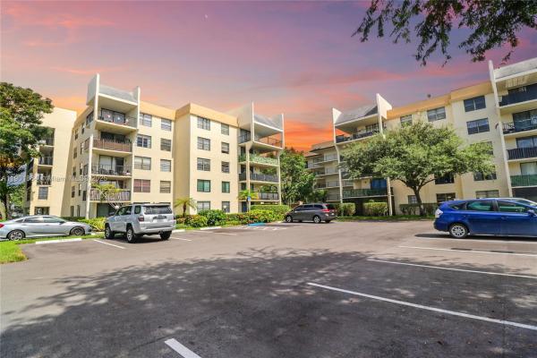 The Gate, 6190 Woodlands Blvd #308, Tamarac, Florida 33319, image 1