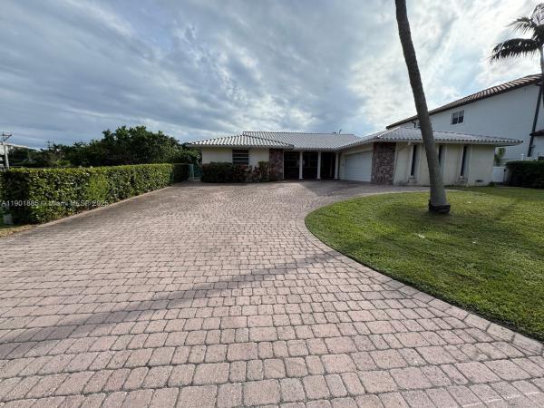 Eastern Shores, 3428 NE 169th St, North Miami Beach, Florida 33160, image 2