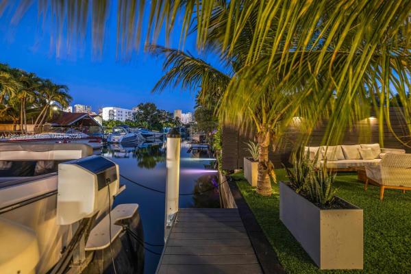 Spring Garden, 901 NW 7th Street Rd #, Miami, Florida 33136, image 2