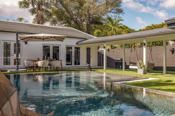 Spring Garden, 901 NW 7th Street Rd #, Miami, Florida 33136, image 1