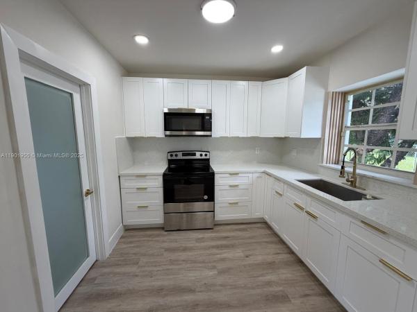 261 NW 144th St, Miami, Florida 33168, image 1