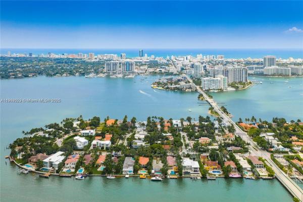 Rivo Alto, 301 W Rivo Alto Dr, Miami Beach, Florida 33139, image 1