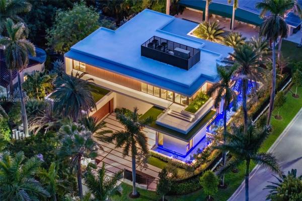 Sunset Islands, 1800 W 27th St, Miami Beach, Florida 33140, image 2