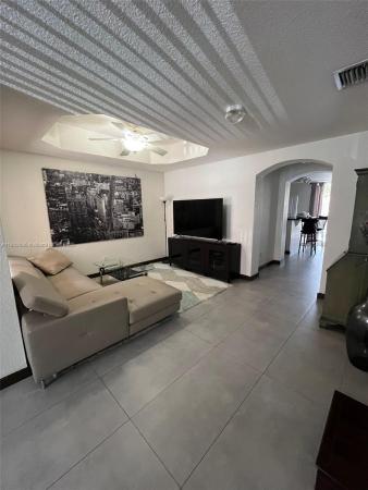 4932 Tradewinds Ter #403, Fort Lauderdale, Florida 33312, image 1