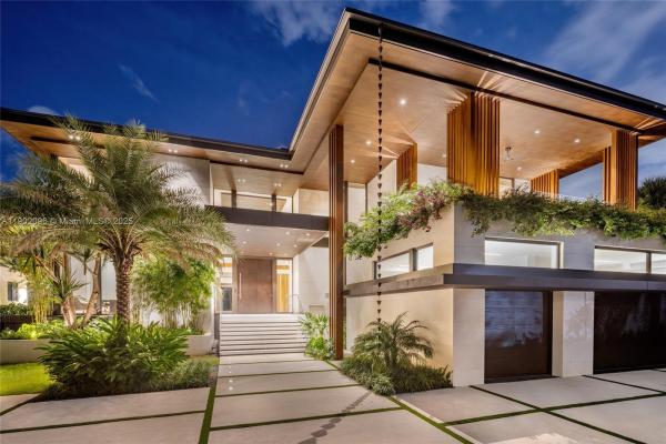 Sans Souci Estates, 11404 N Bayshore Dr, North Miami, Florida 33181, image 2