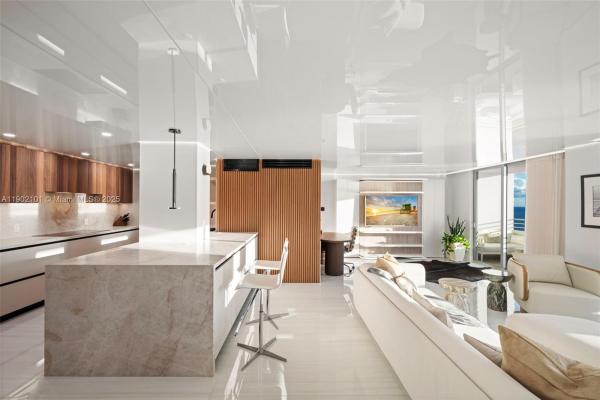 Oceanside Plaza, 5555 Collins Ave #16H, Miami Beach, Florida 33140, image 1