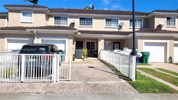 Mandarin Lakes, 27186 SW 139th Pl, Naranja, Florida 33032, image 2