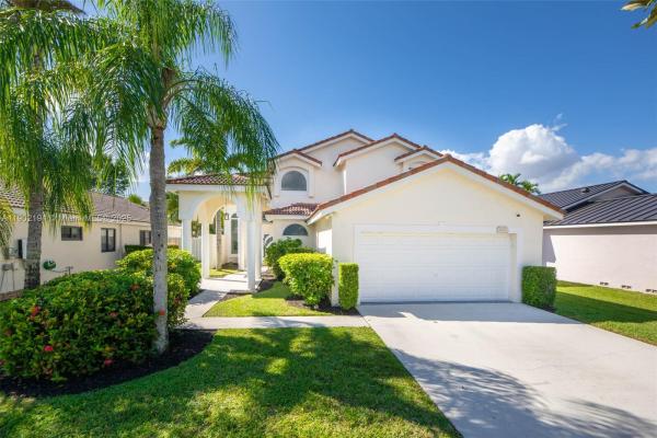 Emerald Springs At Silver Lakes, 862 SW 176th Ave, Pembroke Pines, Florida 33029, image 1