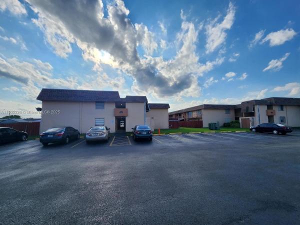 870 SW 129th Pl #205, Unincorporated Dade County, Florida 33184, image 1