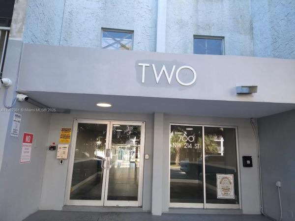 Ellington At County Line, 700 NW 214th St #403, Miami Gardens, Florida 33169, image 1