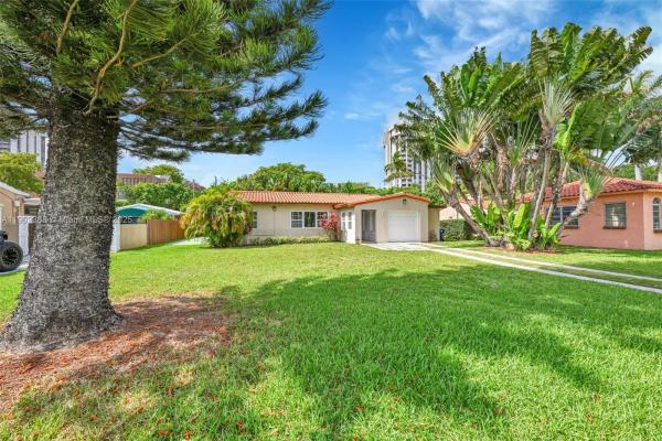 1520 NE 108th St, Miami, Florida 33161, image 1