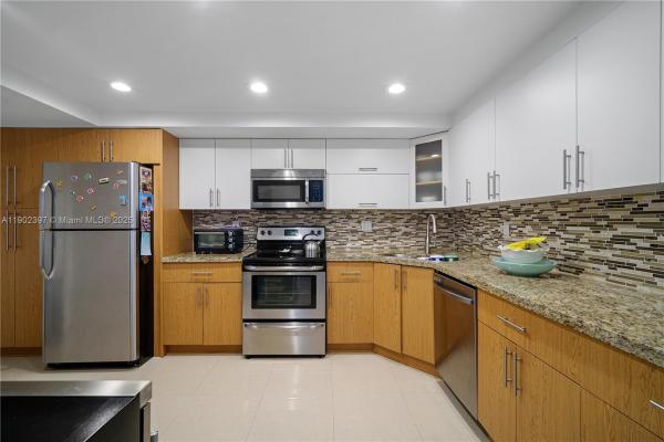 Bayview Towers North, 2150 Sans Souci Blvd #C502, North Miami, Florida 33181, image 2