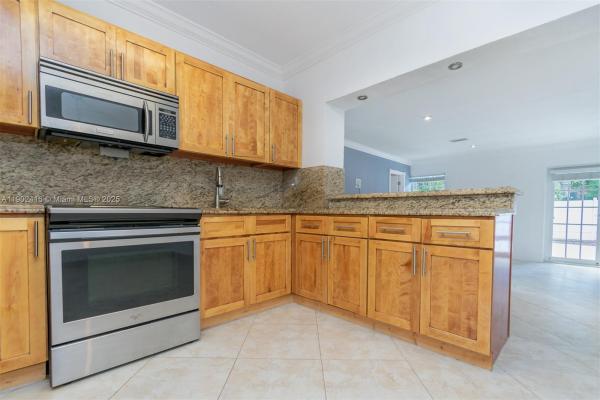 1000 SW 73rd Ave, Miami, Florida 33144, image 1