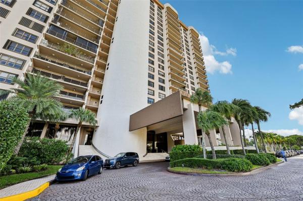 1800 NE 114th St #1004, Miami, Florida 33181, image 1