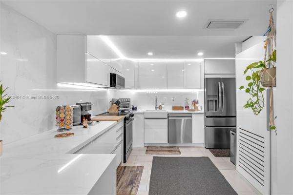 Ocean Village, 101 Ocean Lane Dr #108, Key Biscayne, Florida 33149, image 1