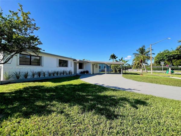 Cutler Ridge, Cutler Bay, Florida 33157, image 2