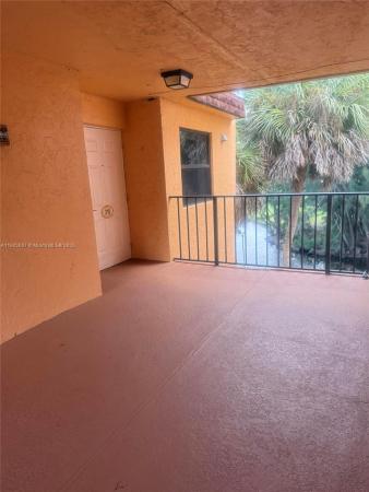 450 Commodore Dr #310, Sunrise, Florida 33325, image 1