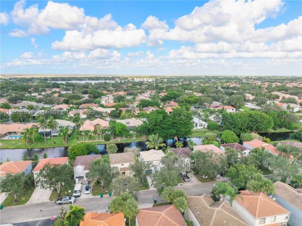 Glen Walk, 236 NW 118th Dr, Coral Springs, Florida 33071, image 2