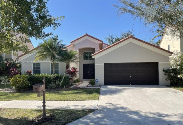 Hampton Lake, 159 Cameron Ct, Weston, Florida 33326, image 1