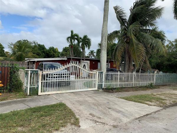 Leisure City Residential, 29015 Florida Rd, Leisure City, Florida 33033, image 2