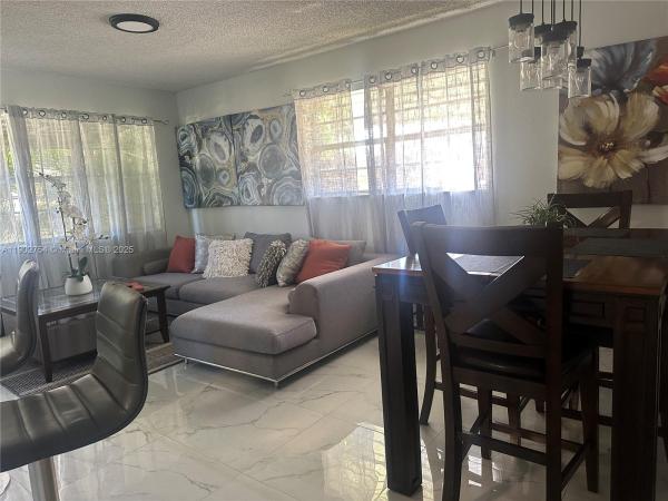 Hollywood Country Club Estates, 1008 N 15th Ave #, Hollywood, Florida 33020, image 1