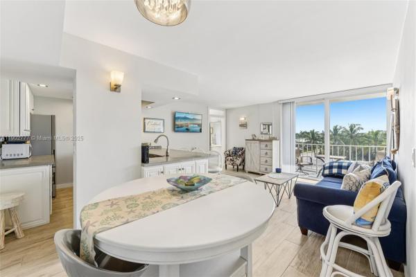 Mark 1, 1050 SE 15th St #500, Fort Lauderdale, Florida 33316, image 1