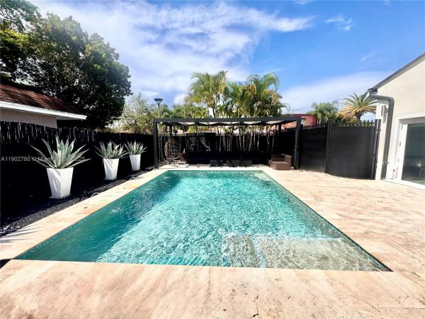 Durniers, 1700 SW 16th Ter #305, Miami, Florida 33145, image 1